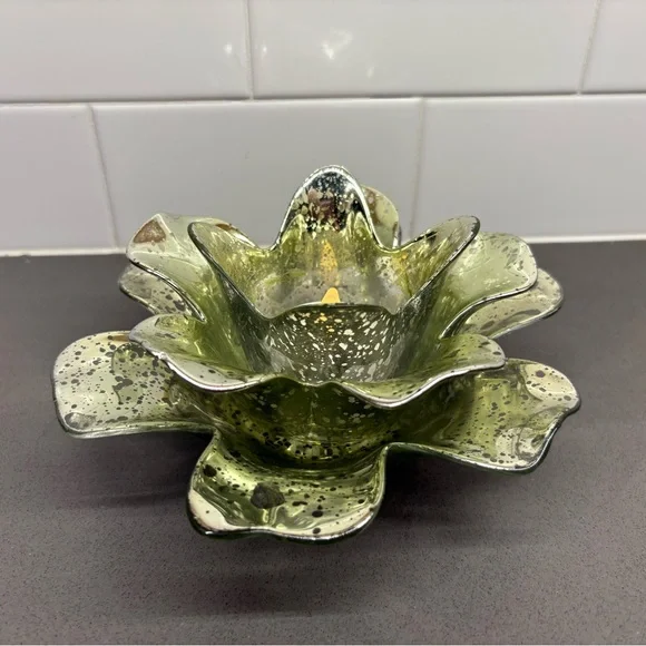 Silver and Green Glass Flower Candle Holder - Picture 6 of 6
